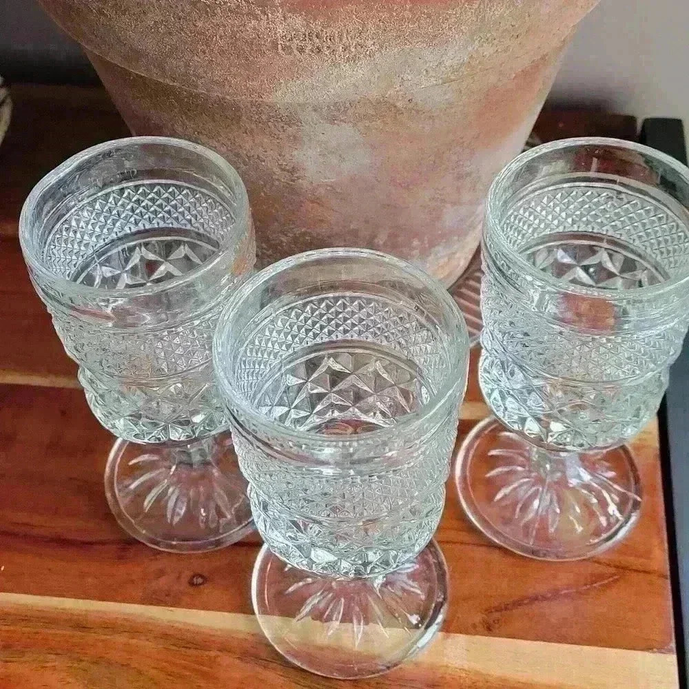 Vintage Set of 3 Wexford Anchor Pressed Glass from 1967 to 1998 Like New - Picture 2 of 16